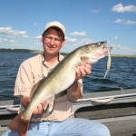 doug-oahe-walleye7-16-09